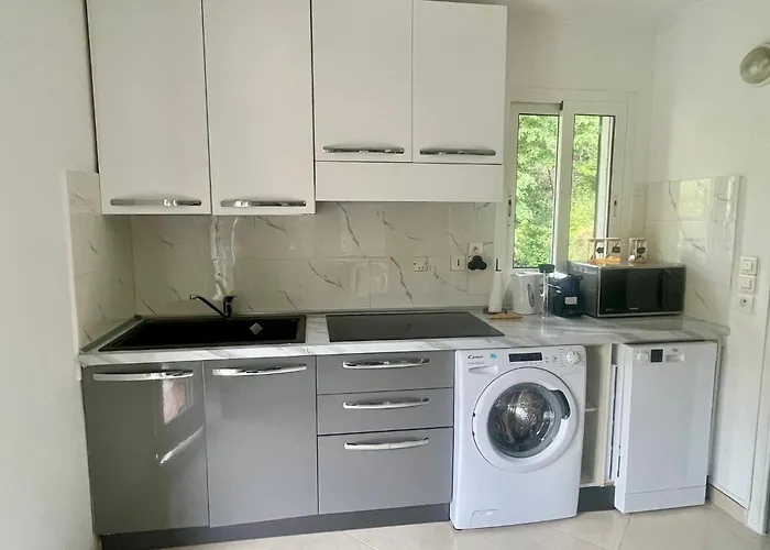 Πανσιόν Maison Azurelienne